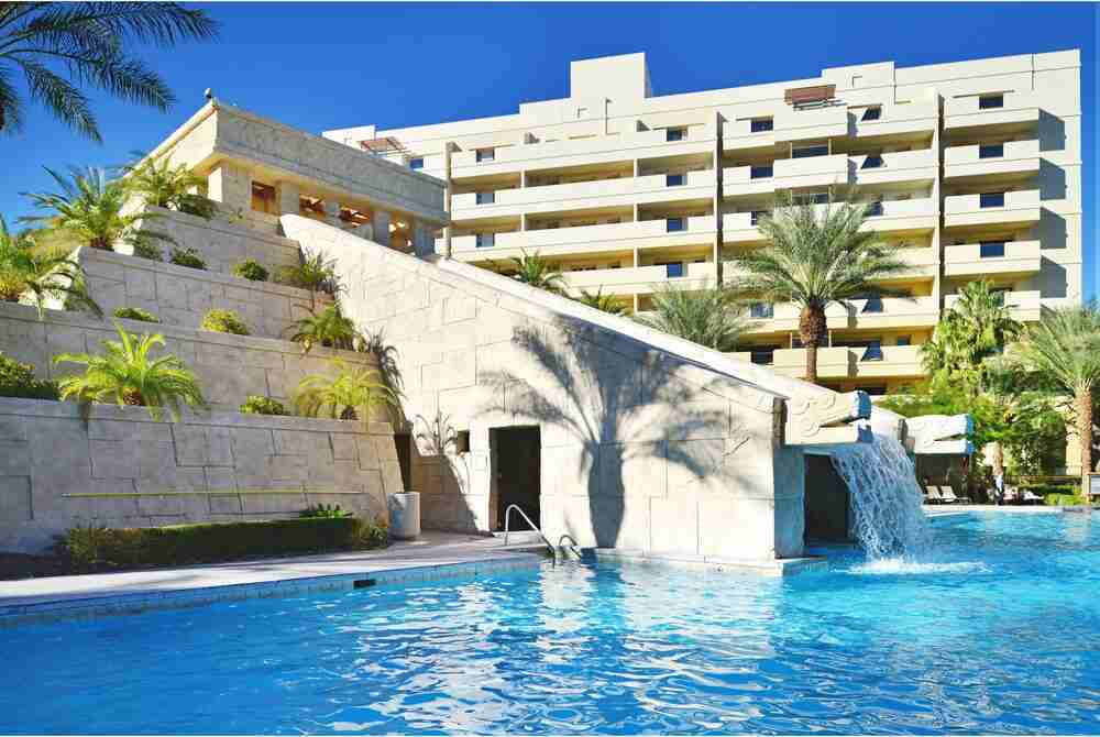 Cancun Resort pool las vegas