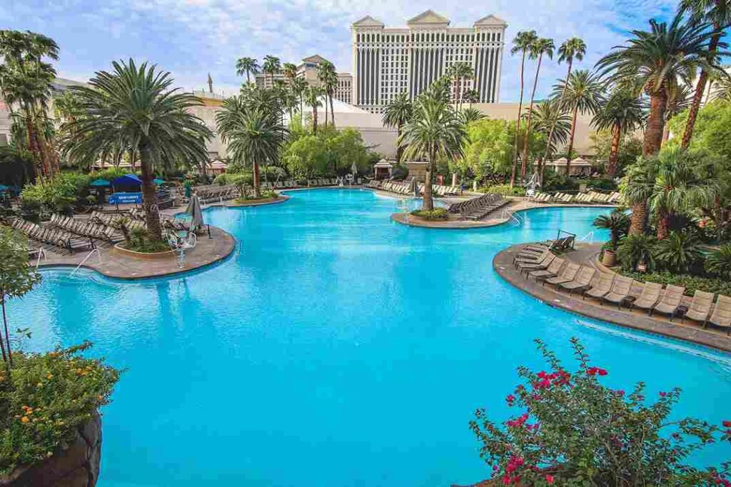 The Mirage Hotel & Casino pool las vegas