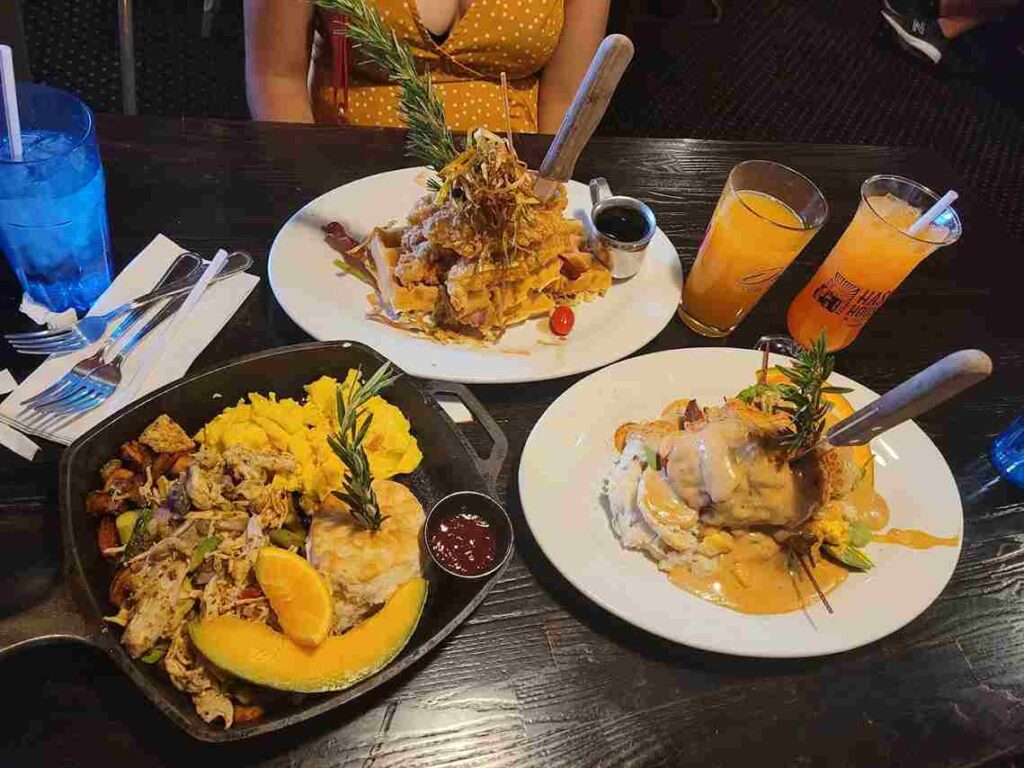 Brunch at Hash House a Go Go
