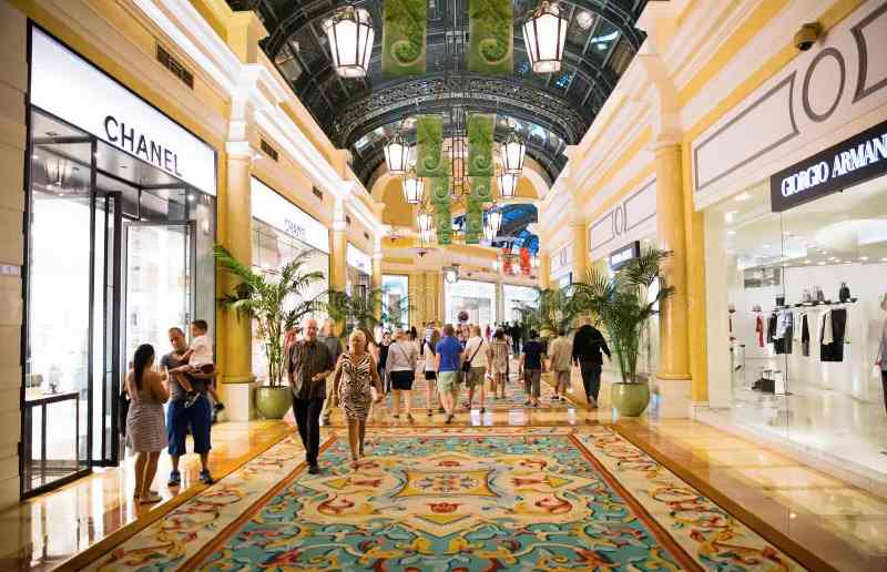 Shopping at the Bellagio Shops