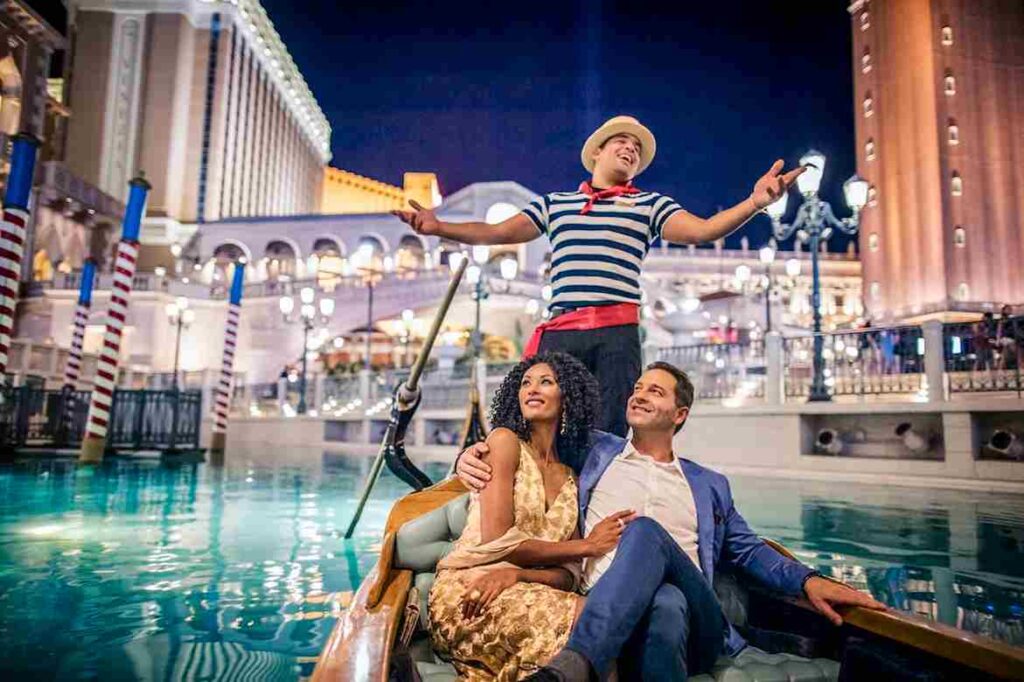 Take A Gondola Ride At The Venetian