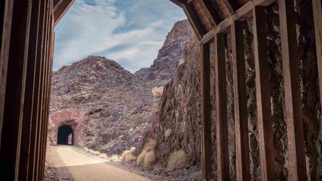 Historic Railroad Tunnel Trail (Lake Mead National Recreation Area)