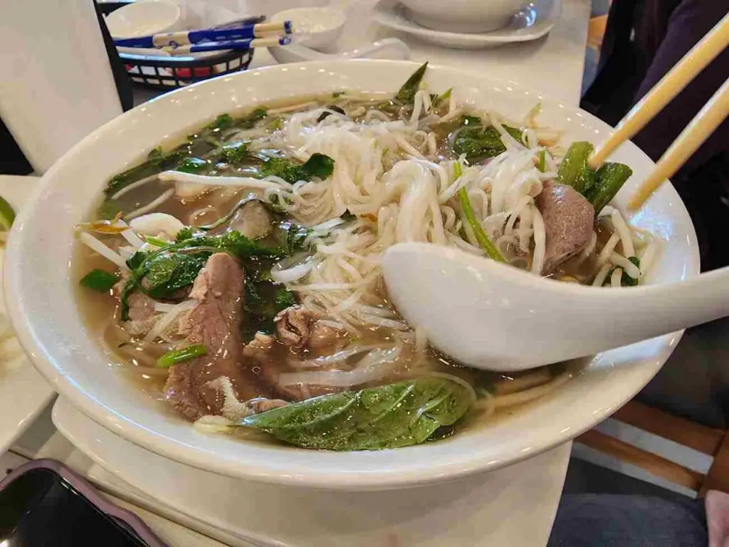 Food of Pho Gia Lynh