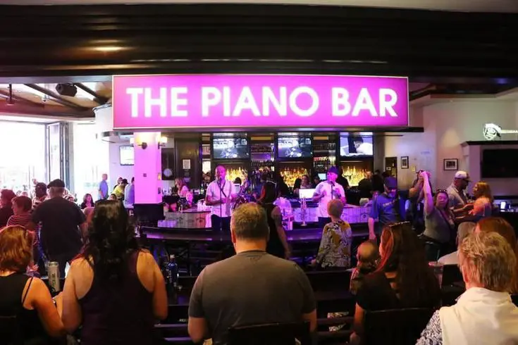 Harrah's Las Vegas Piano Bar
