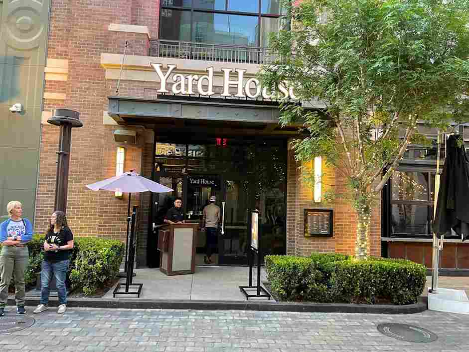 Yard House