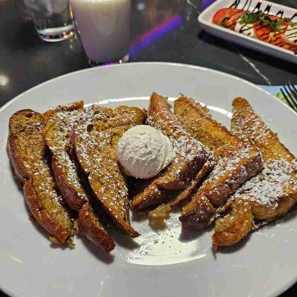 Peppermill's French Toast Ambrosia