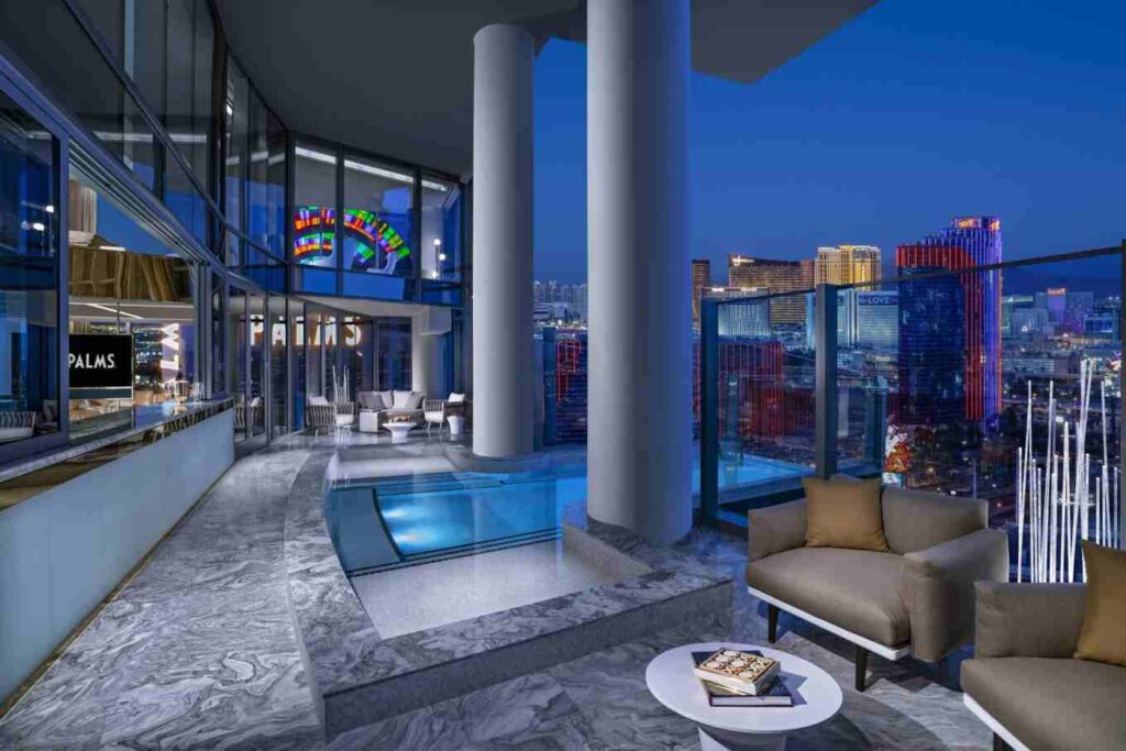 Fantasy Salon Suite (Palms Casino Resort - Off-Strip)