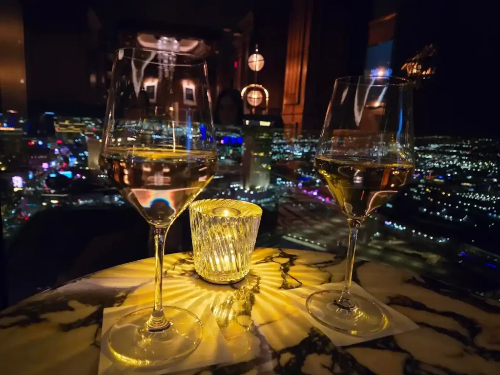 Allē Lounge on 66 at Resorts World