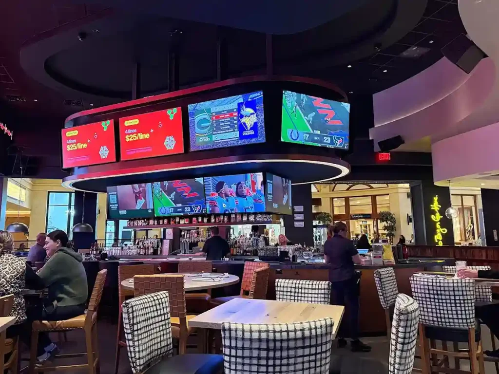 Guy Fieri’s Flavortown Sports Kitchen (Horseshoe)