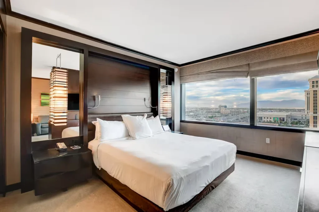 Vdara Suite w/ Paris, Sphere & Bellagio Views