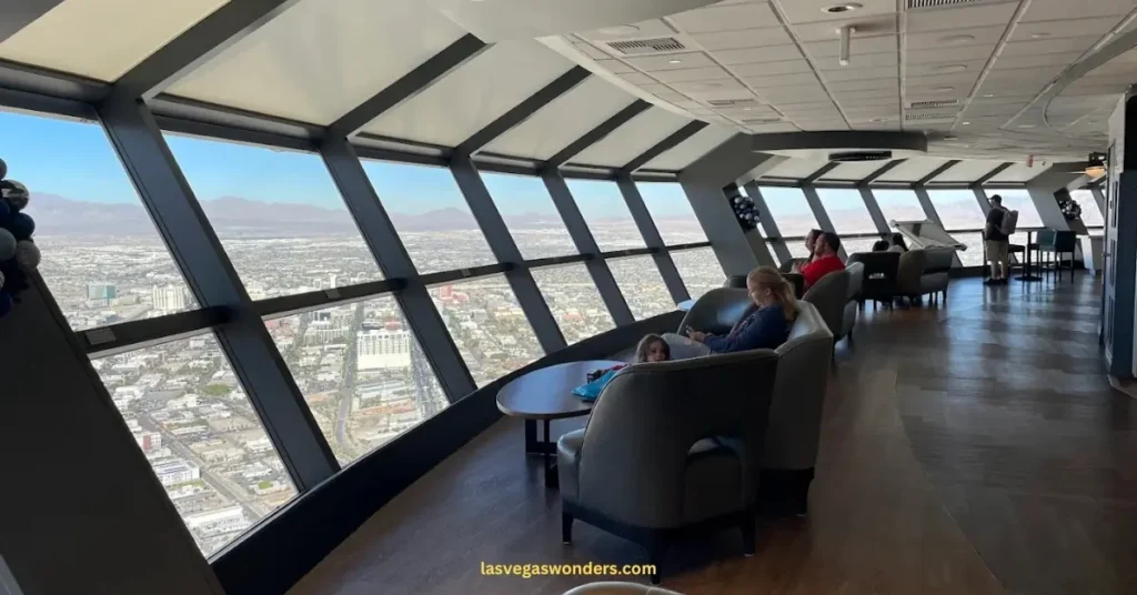 The STRAT SkyPod & Observation Deck Schedule - Hours, Tickets & Best Time to Visit