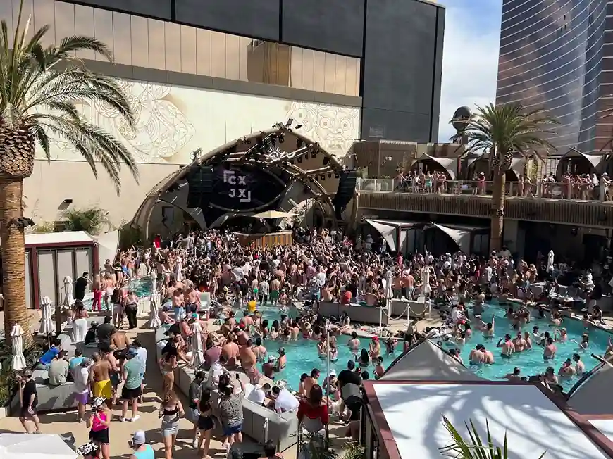 Ayu Dayclub Las Vegas